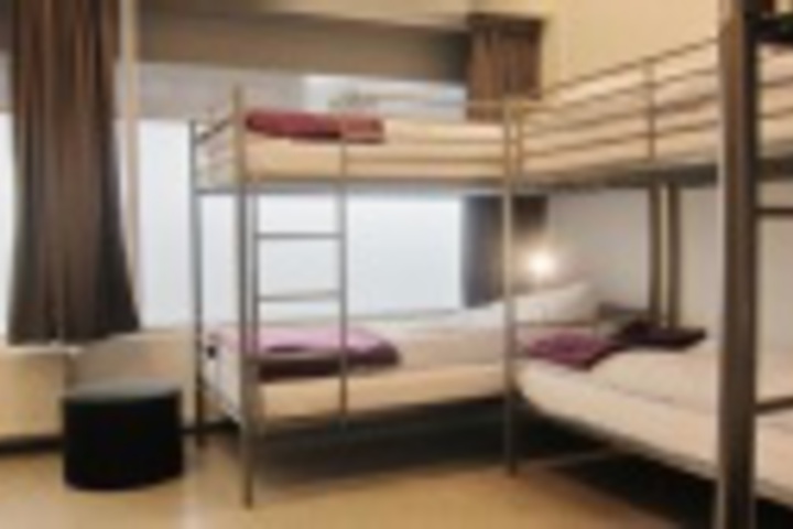 Room 196 of 276
