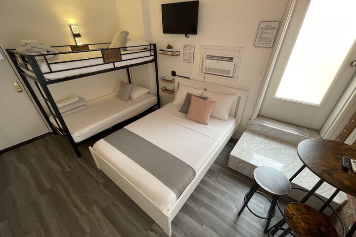 Room 106 of 236