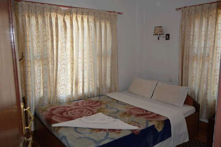 Room 7 of 15