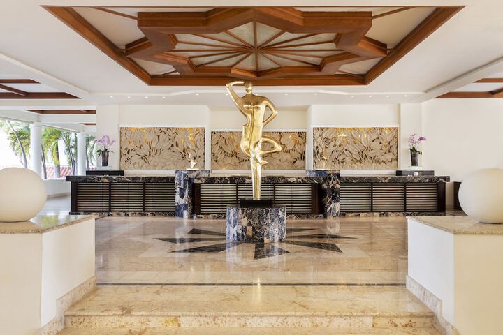 Hotel Interior 2 of 158