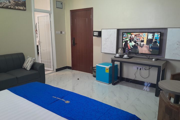 Room 13 of 52