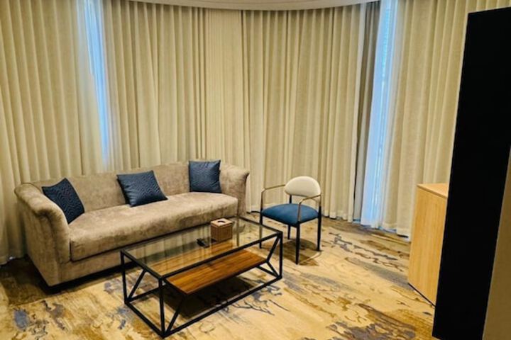Room 21 of 36