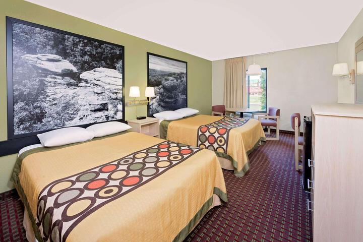 Double Accessible King Size Bed (1 of 9)