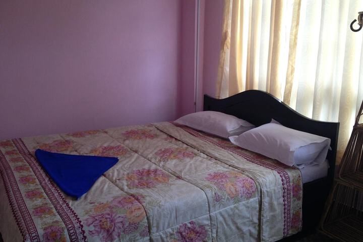 Room 32 of 59