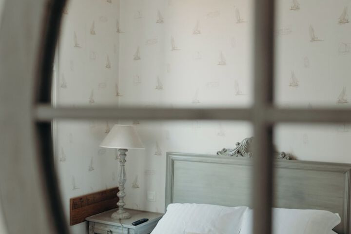 Room 16 of 49