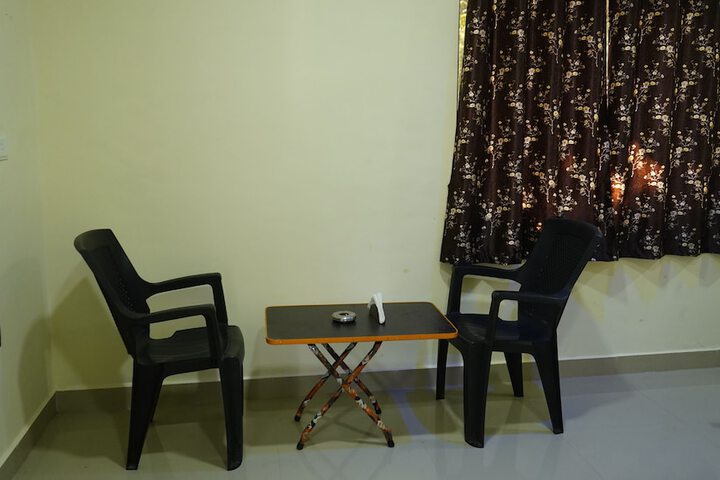 Room 2 of 17