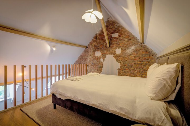 Room 20 of 51