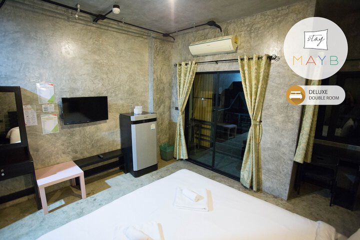 Room 17 of 33
