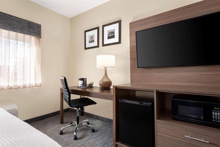 Room 21 of 30