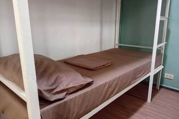 Room 3 of 6