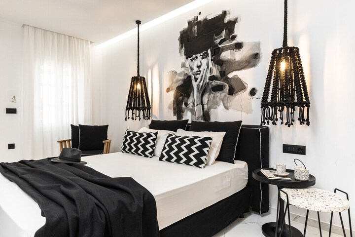 Room 51 of 168