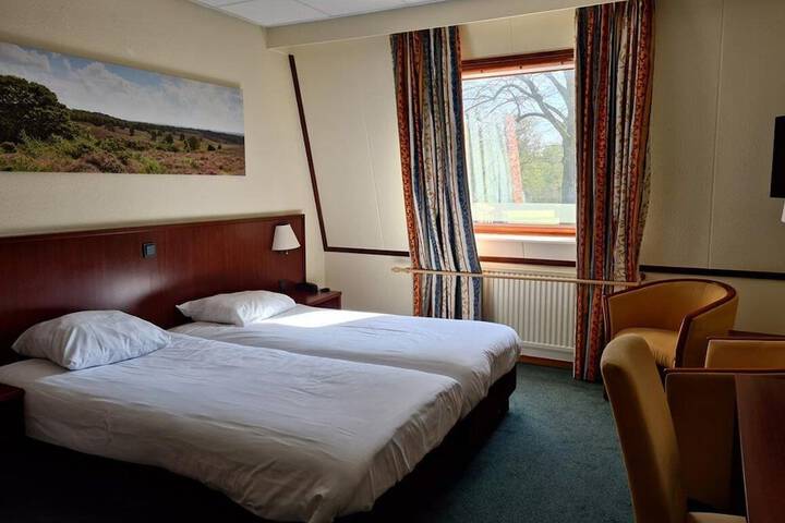 Room 7 of 44