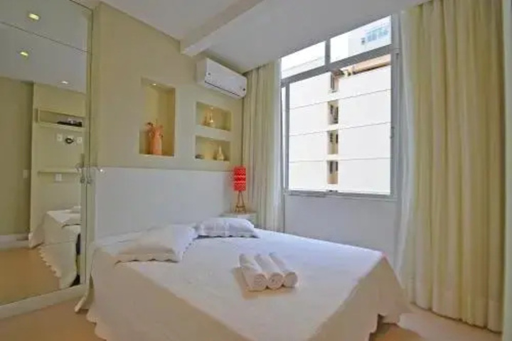 Room 2 of 11