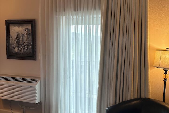 Room 11 of 149