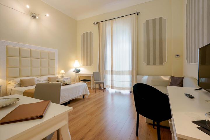 Room 41 of 253