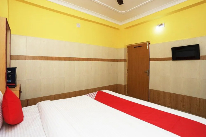 Room 7 of 13