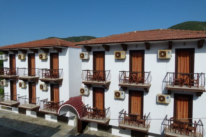 Hotel 3 of 20