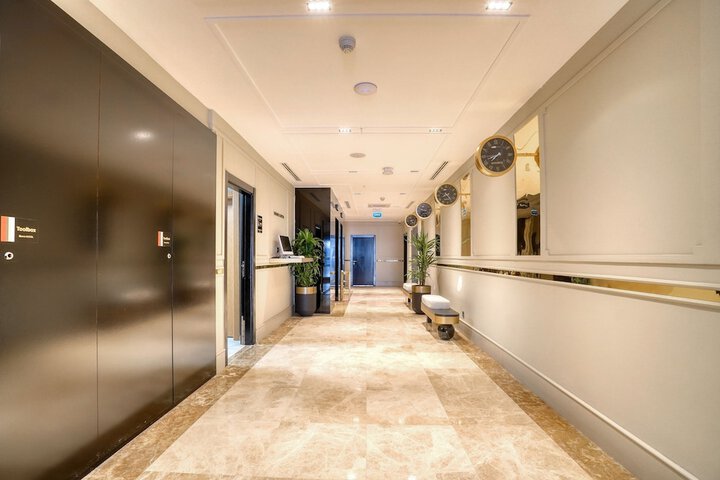 Hotel Interior 6 of 143