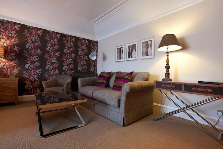 Room 26 of 42