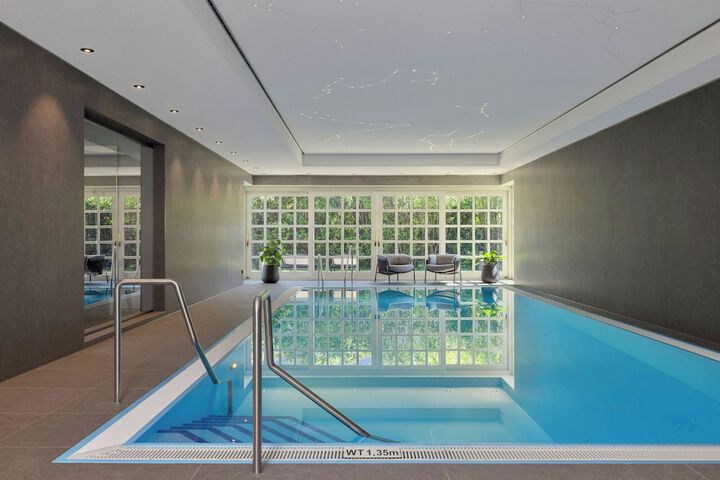 Pool 20 of 40