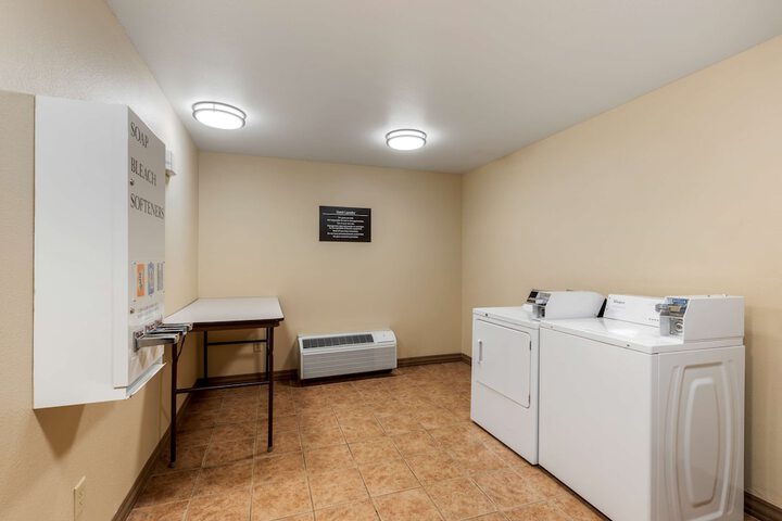 Room 21 of 27