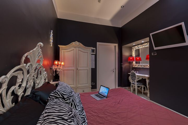 Room 62 of 208