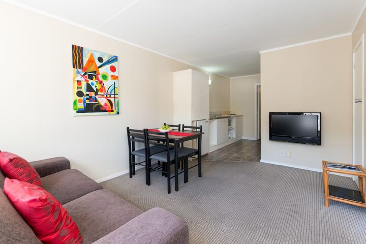 Room 8 of 36