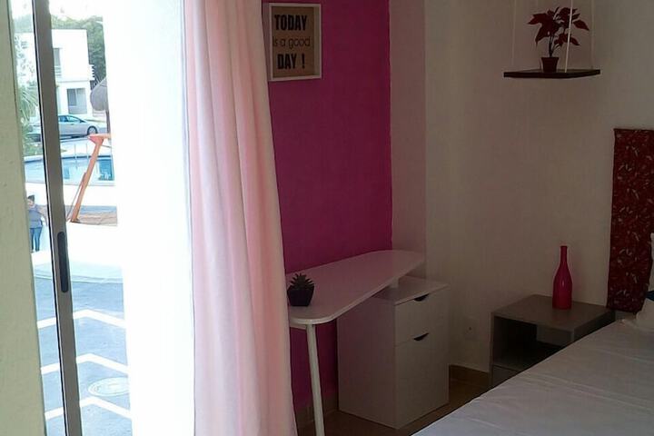 Room 11 of 46