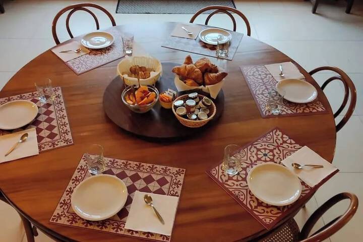 Breakfast/Coffee Service 25 of 41