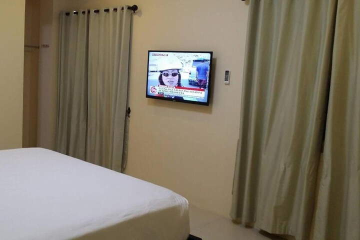 Room 13 of 68