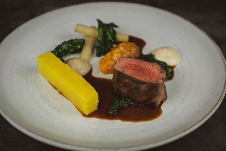 Dining 85 of 139