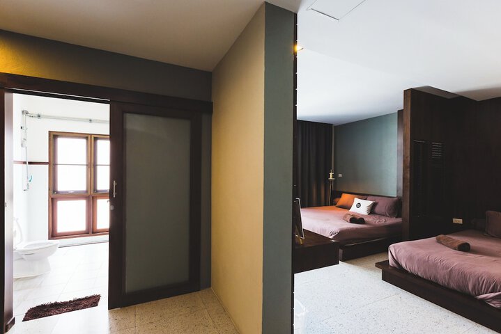 Room 43 of 94