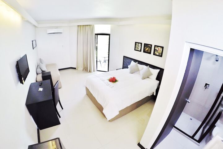 Room 4 of 20