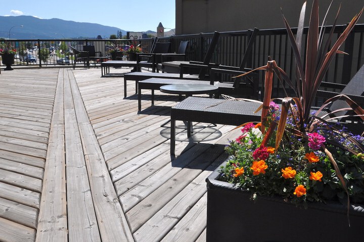 Terrace/Patio 23 of 42