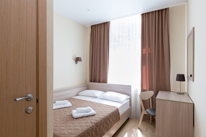 Room 19 of 34