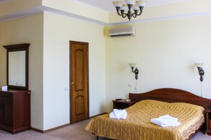 Room 25 of 52
