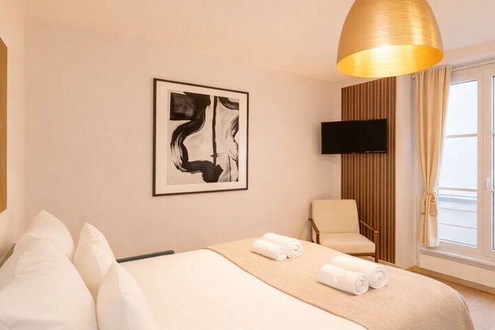 Room 16 of 43