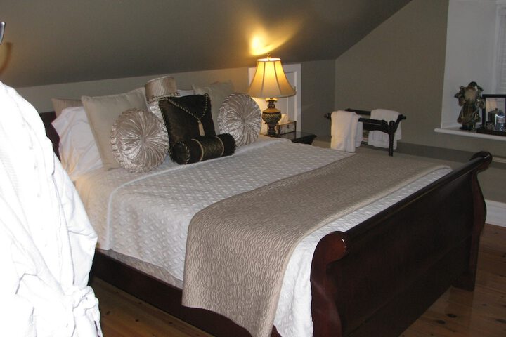 Room 12 of 42