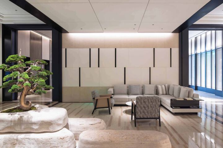 Hotel Interior 4 of 122