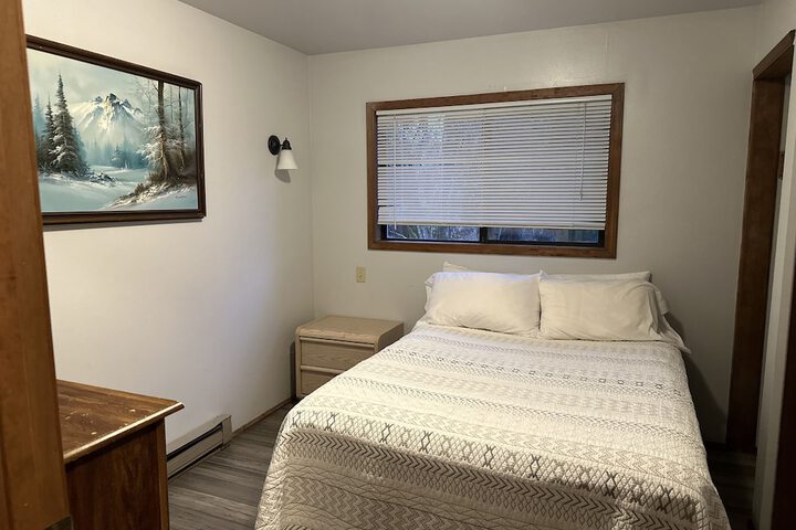 Room 22 of 83