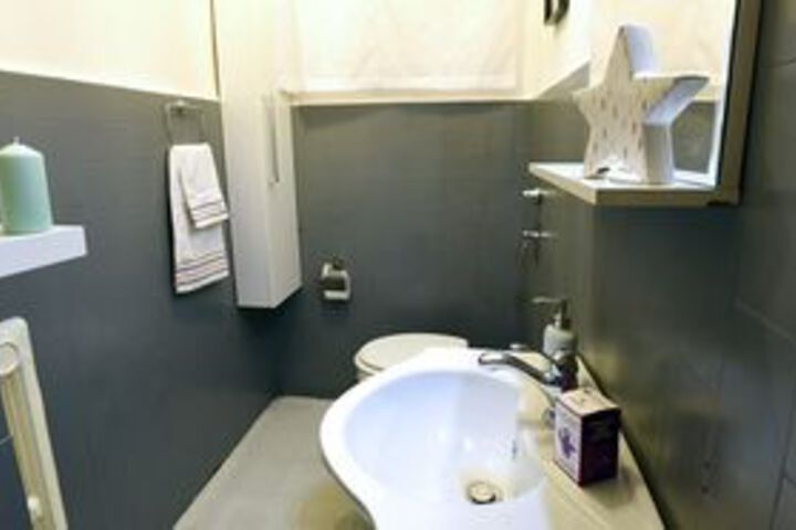 Room 5 of 43
