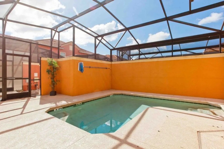 Pool 11 of 15