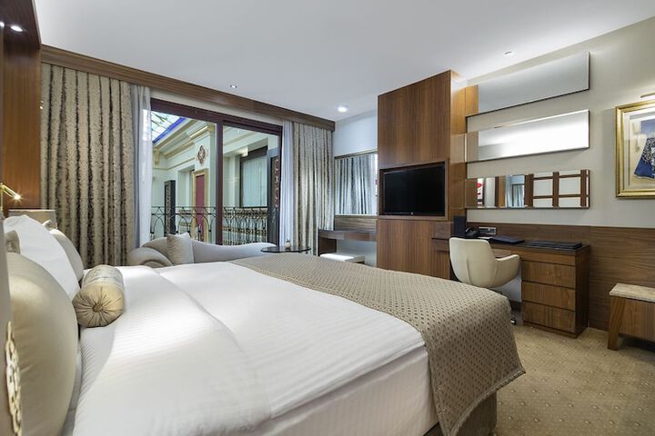 Room 10 of 41