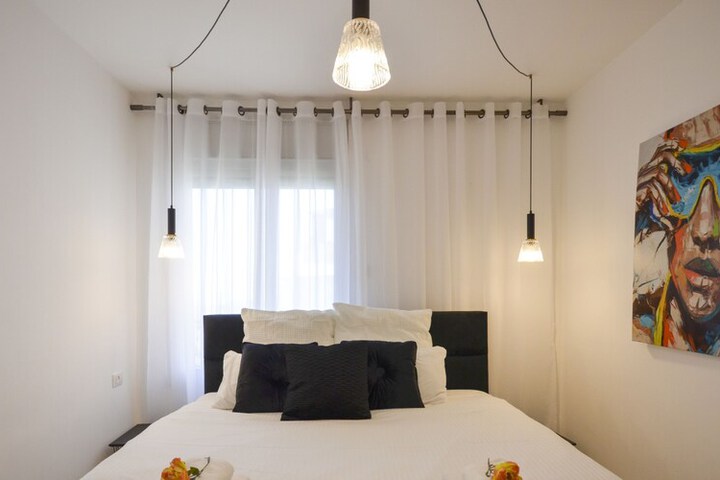 Room 84 of 315