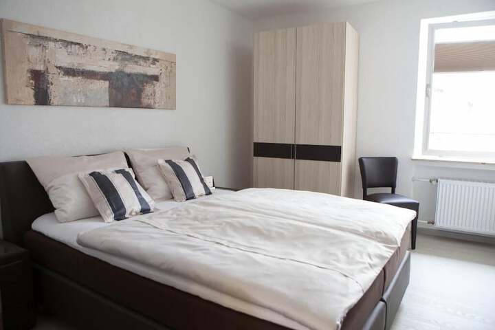 Room 13 of 26