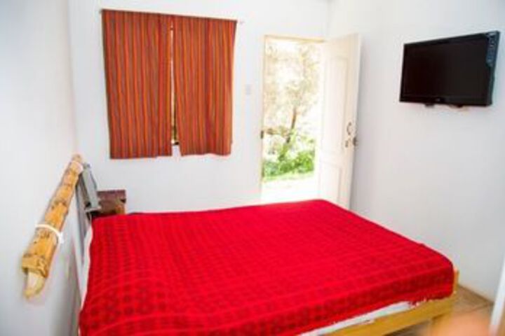 Room 16 of 40