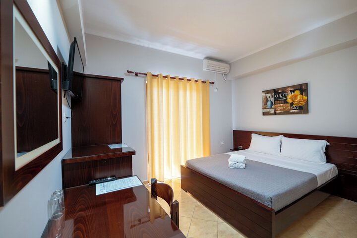 Room 98 of 245