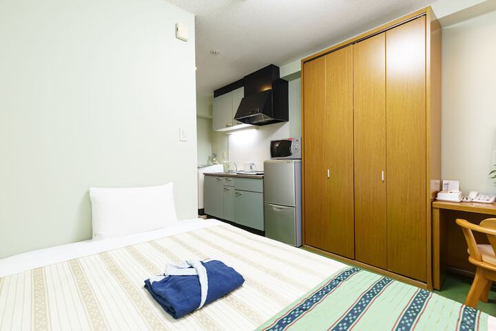 Room 20 of 48