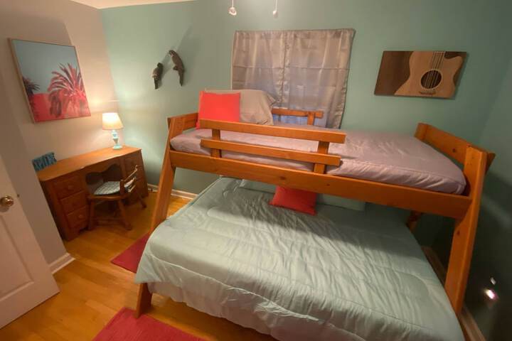 Room 15 of 150
