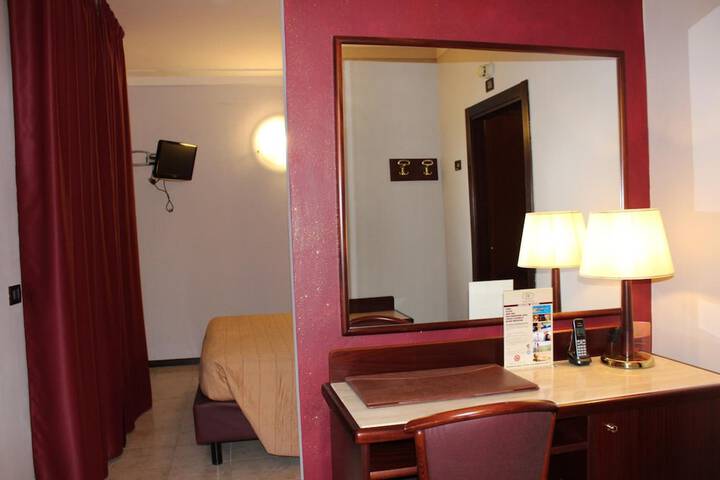 Room 25 of 58